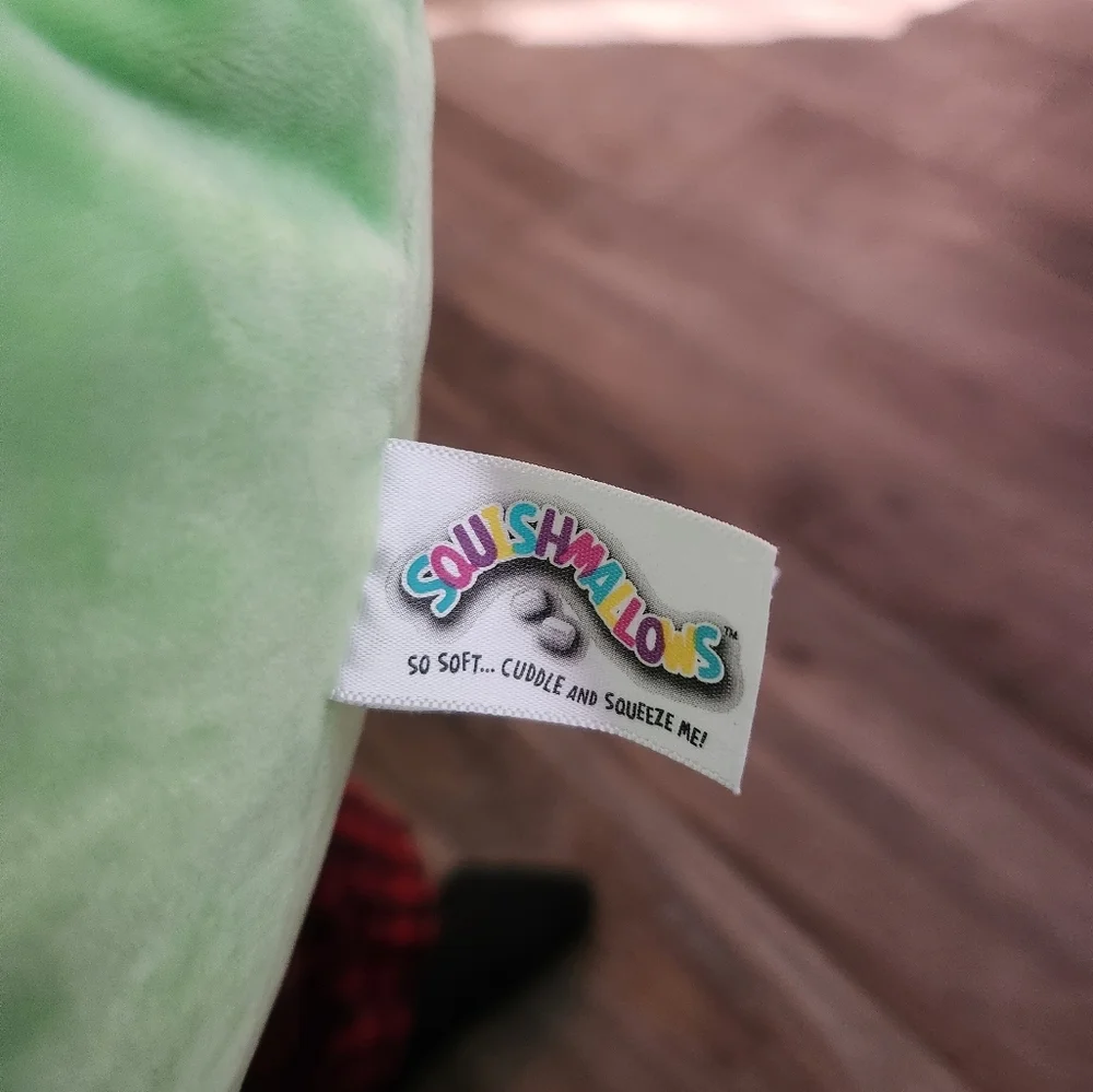 Tristan the Dinosaur Valentine's Squishmallow‎